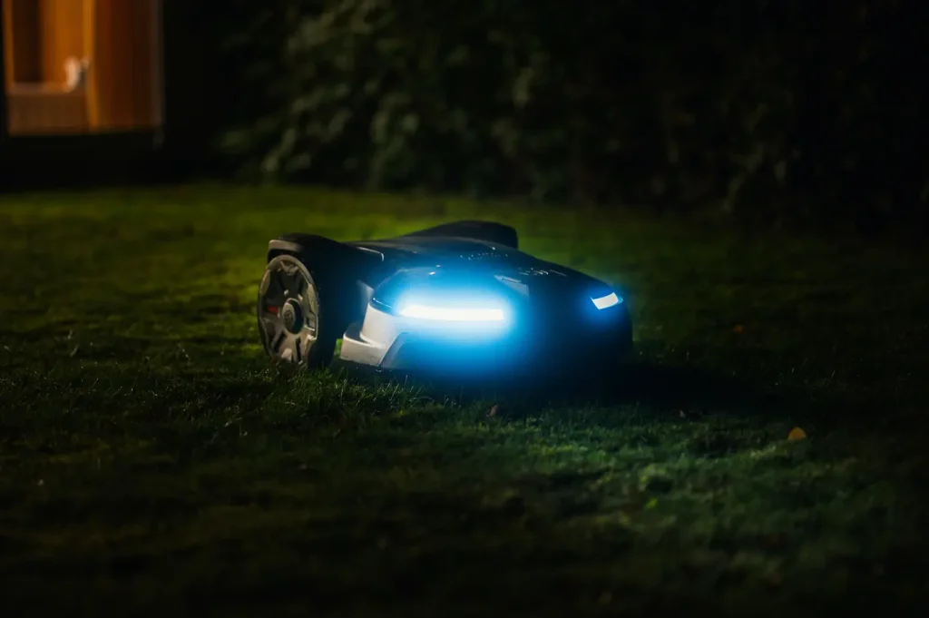 Robot tondeuse RTK ou LiDAR : quelle technologie choisir en 2026 ? robot tondeuse rtk ou lidar