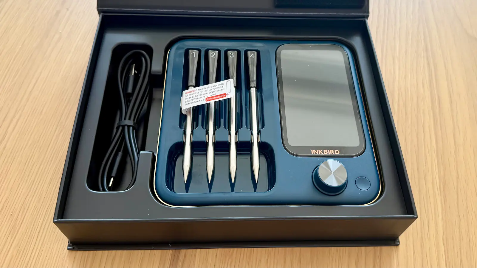 Base de recharge INKBIRD INT-14S-BW et sonde de cuisson sans fil